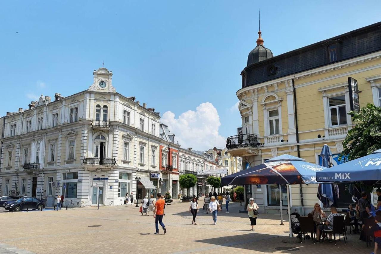 Sky Blue Danube Apartment Ruse Exterior photo